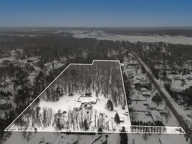 16200 152nd Avenue, Spring Lake Twp, MI 49456