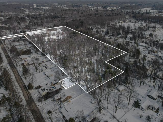 16200 152nd Avenue, Spring Lake Twp, MI 49456