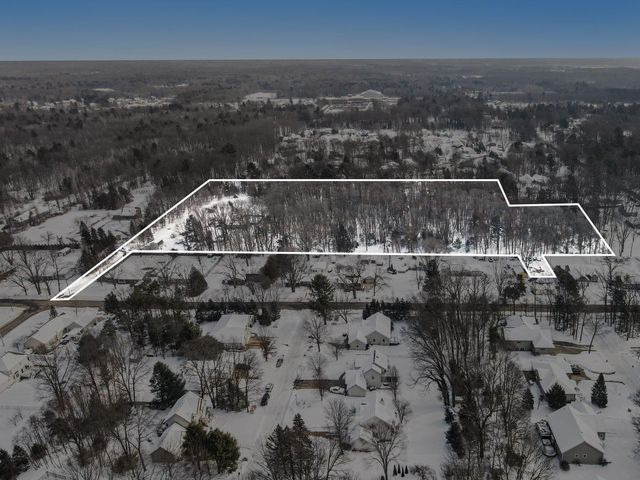 16200 152nd Avenue, Spring Lake Twp, MI 49456