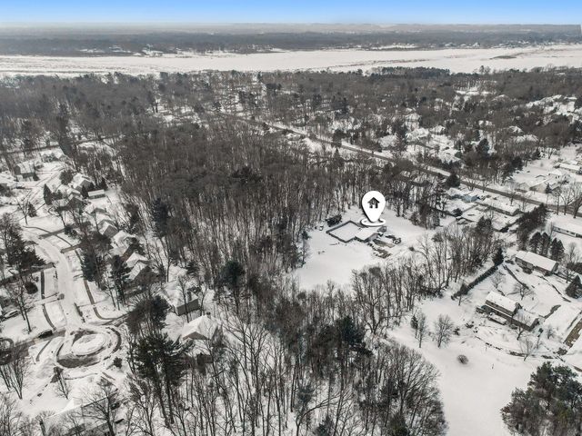 16200 152nd Avenue, Spring Lake Twp, MI 49456