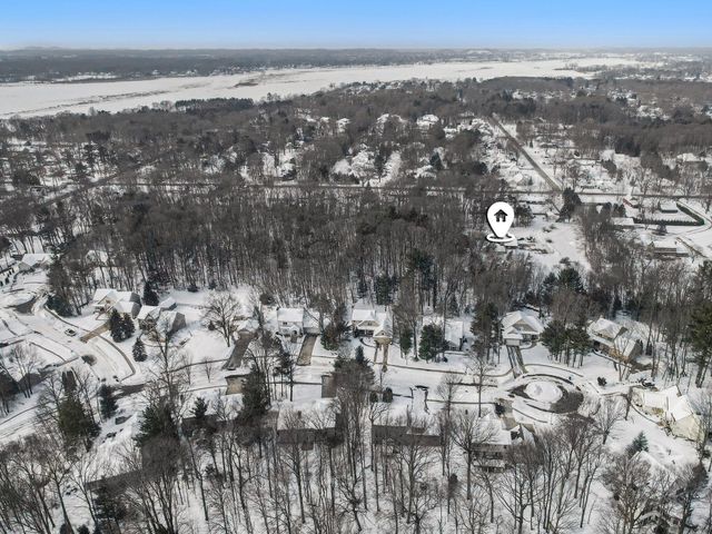 16200 152nd Avenue, Spring Lake Twp, MI 49456