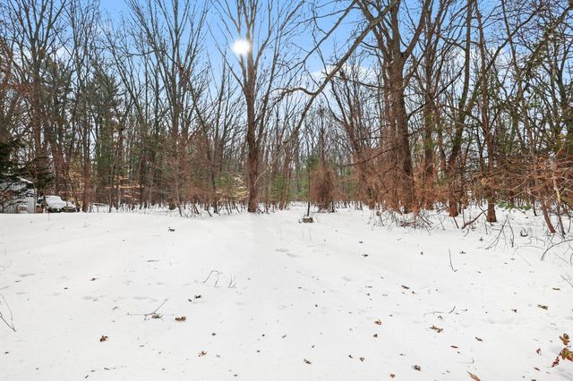 16200 152nd Avenue, Spring Lake Twp, MI 49456