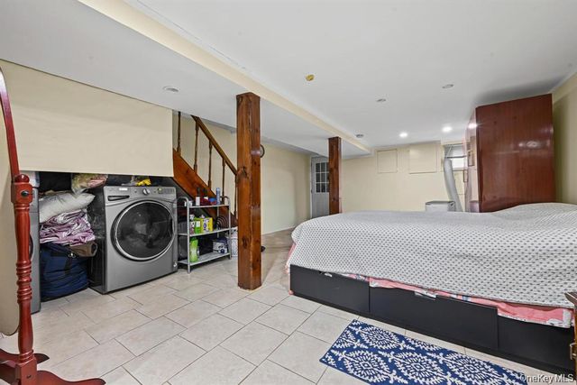 8915 88th Street, Woodhaven, NY 11421