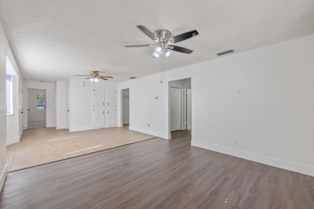 5451 W Santa Ana Avenue, Fresno, CA 93722