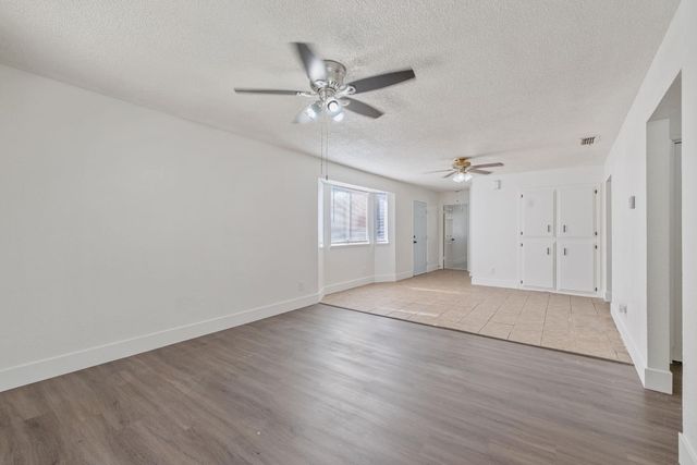 5451 W Santa Ana Avenue, Fresno, CA 93722