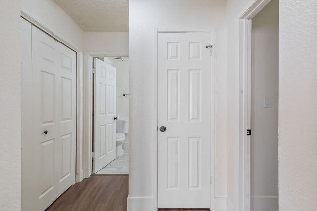 5451 W Santa Ana Avenue, Fresno, CA 93722
