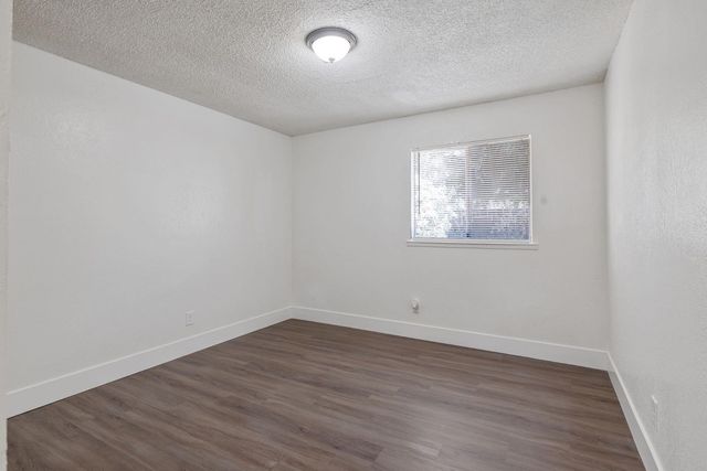 5451 W Santa Ana Avenue, Fresno, CA 93722