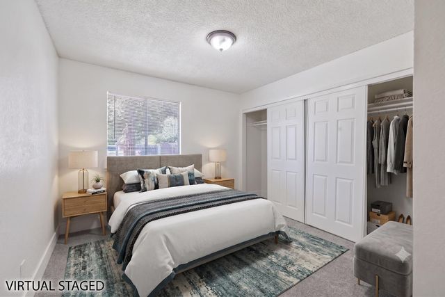5451 W Santa Ana Avenue, Fresno, CA 93722