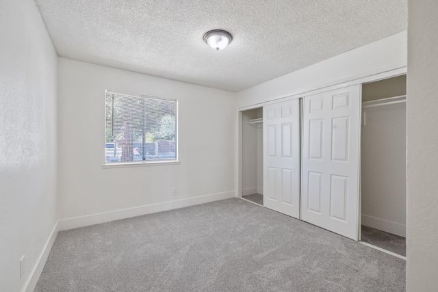 5451 W Santa Ana Avenue, Fresno, CA 93722