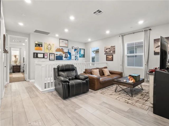 27478 Boulderview, Valencia, CA 91381