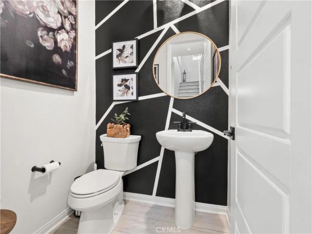 27478 Boulderview, Valencia, CA 91381