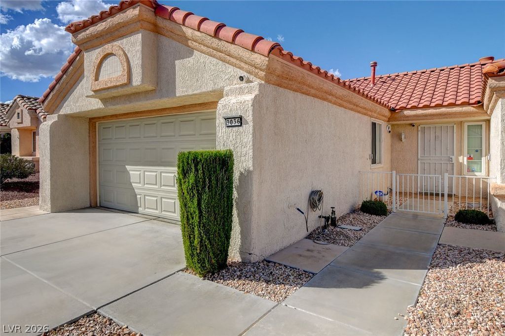9036 Grayling Drive, Las Vegas, NV 89134 — photo 4