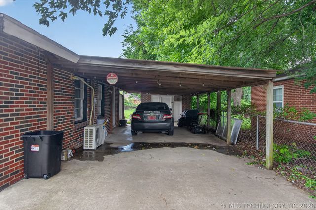 316 SE 4th Street, Pryor, OK 74361