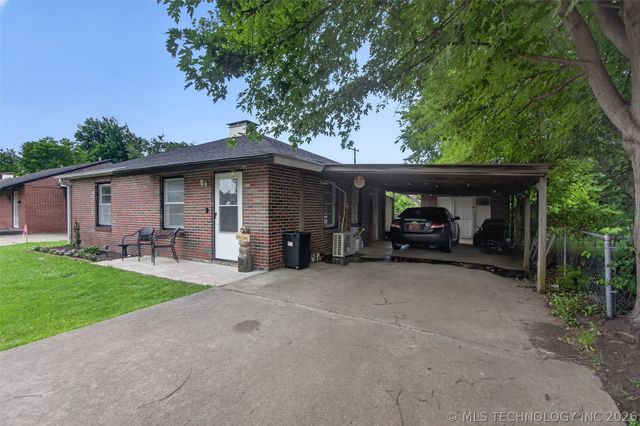 316 SE 4th Street, Pryor, OK 74361