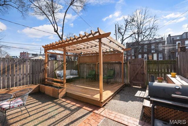 1920 Senate Street, St Louis, MO 63118