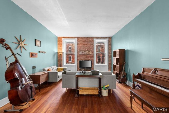 1920 Senate Street, St Louis, MO 63118