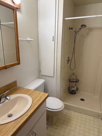 2535 SW 29 Street, Redmond, OR 97756