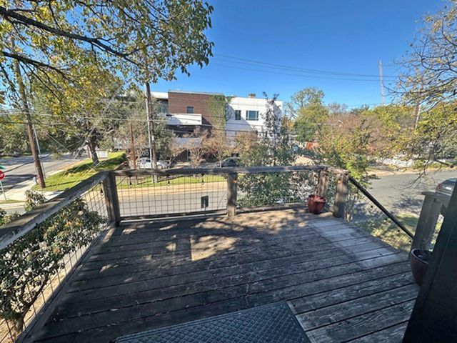 1822 W 35th ST, Austin, TX 78703