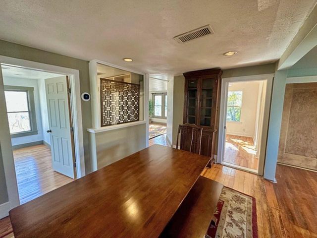 1822 W 35th ST, Austin, TX 78703