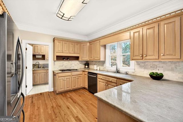 250 Tynebrae Place, Roswell, GA 30075