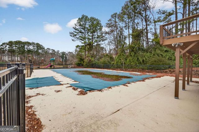 250 Tynebrae Place, Roswell, GA 30075