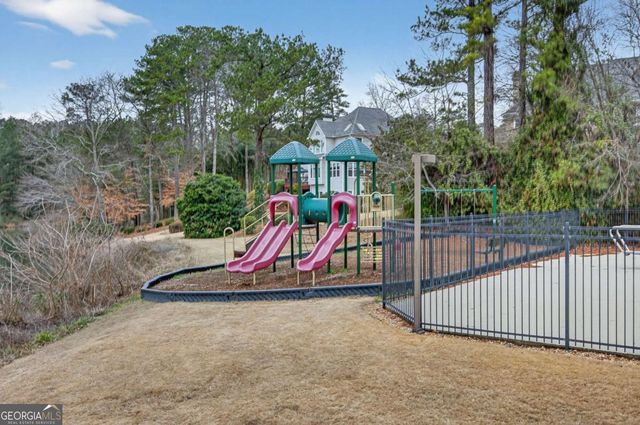 250 Tynebrae Place, Roswell, GA 30075