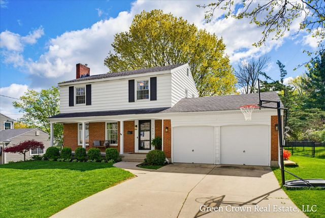 1652 Gorham Drive SE, Grand Rapids, MI 49506