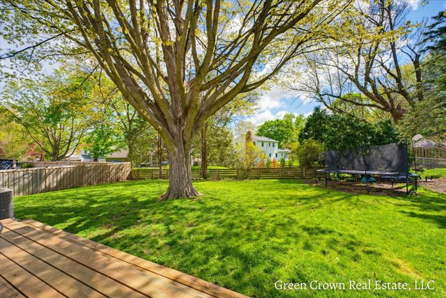 1652 Gorham Drive SE, Grand Rapids, MI 49506