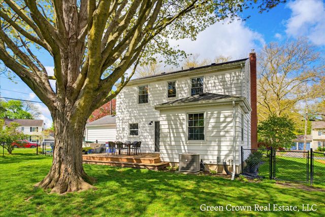1652 Gorham Drive SE, Grand Rapids, MI 49506