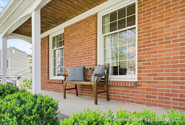 1652 Gorham Drive SE, Grand Rapids, MI 49506