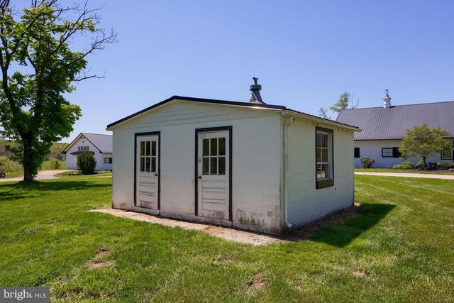 151 WARRINGTON ST, Wellsville, PA 17365