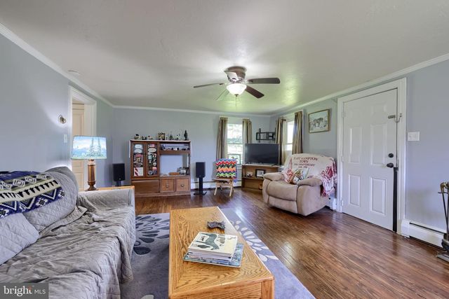 151 WARRINGTON ST, Wellsville, PA 17365