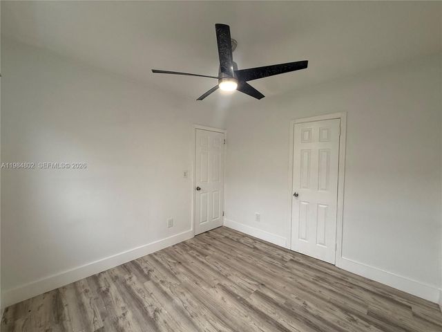 1942 NE 172nd St 1942, North Miami Beach, FL 33162