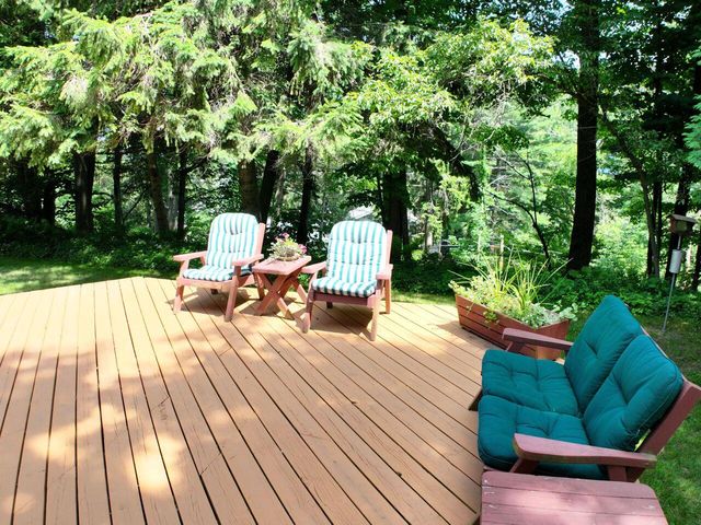 4992 Lake Bluff ROAD, Port Washington, WI 53074