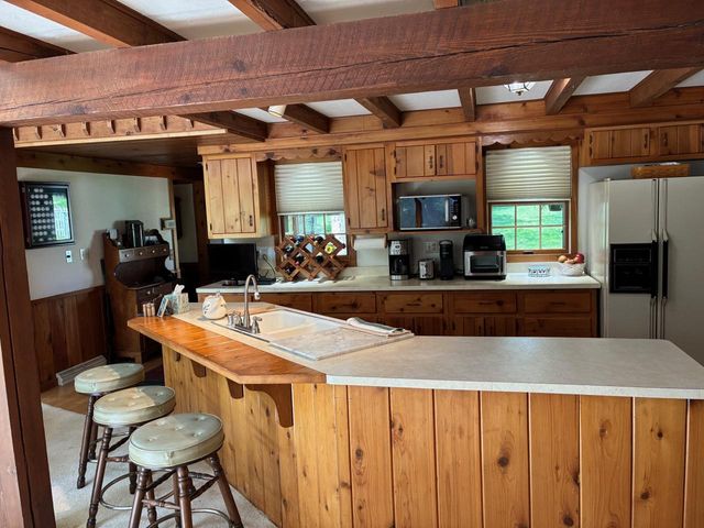 4992 Lake Bluff ROAD, Port Washington, WI 53074