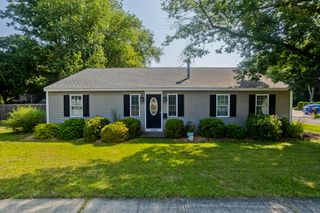 1075 Main St, Agawam, MA 01001