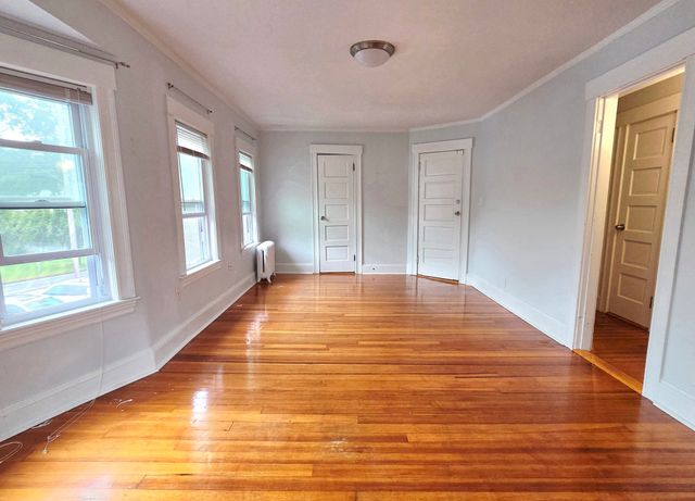 28 Whitney Street 2R, Northborough, MA 01532