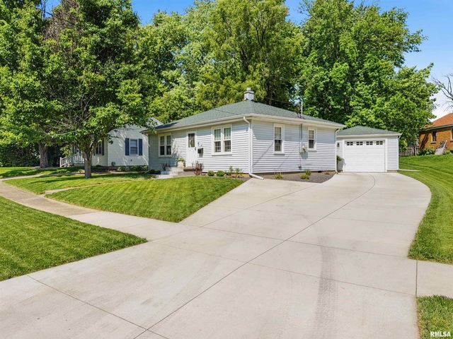 601 SPRING Street, Washington, IL 61571