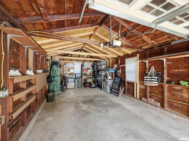 601 SPRING Street, Washington, IL 61571