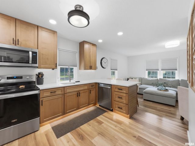 601 SPRING Street, Washington, IL 61571