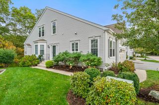 7 Kelly Way 7, Canton, MA 02021