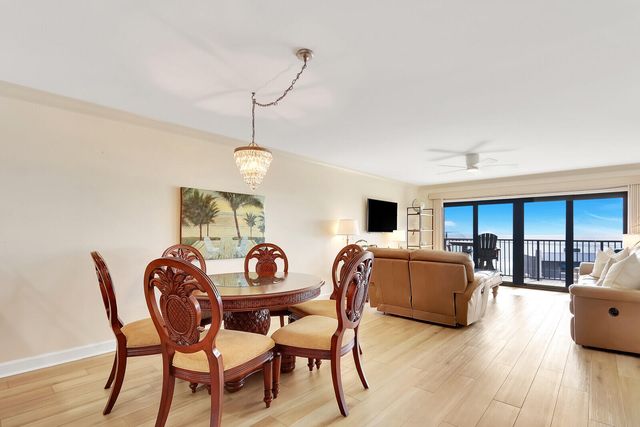 1055 Ocean Drive 403, Juno Beach, FL 33408