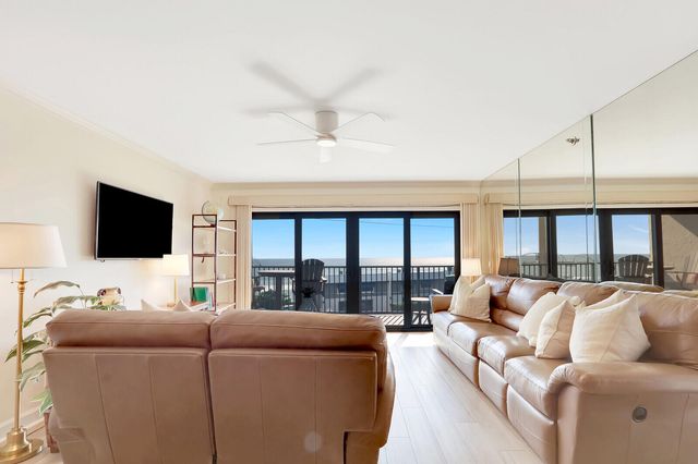 1055 Ocean Drive 403, Juno Beach, FL 33408