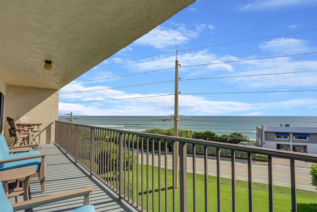 1055 Ocean Drive 403, Juno Beach, FL 33408