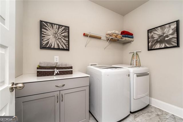 427 Parkbrook Way, Canton, GA 30114
