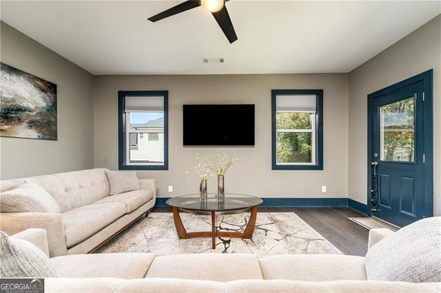 427 Parkbrook Way, Canton, GA 30114