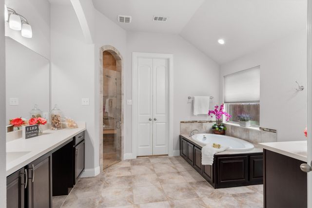 15033 Seventeen Lakes Boulevard, Fort Worth, TX 76262