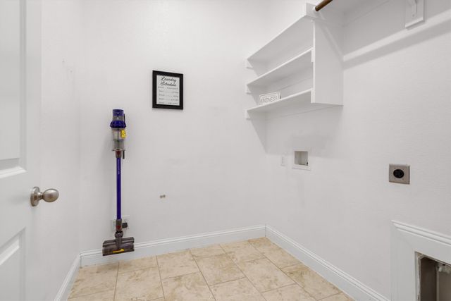 15033 Seventeen Lakes Boulevard, Fort Worth, TX 76262