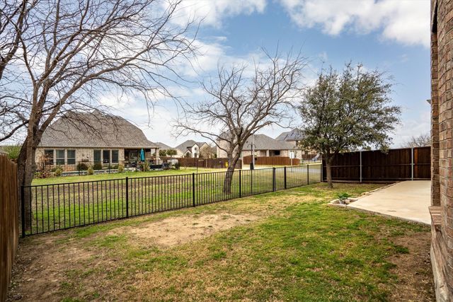 15033 Seventeen Lakes Boulevard, Fort Worth, TX 76262