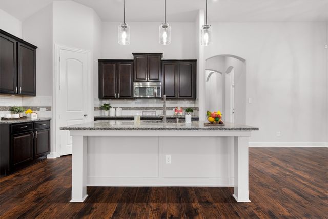 15033 Seventeen Lakes Boulevard, Fort Worth, TX 76262